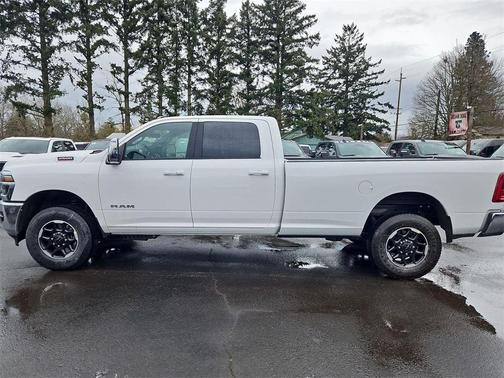 2026 RAM 2500 Laramie Crew Cab 4x4 8' Box