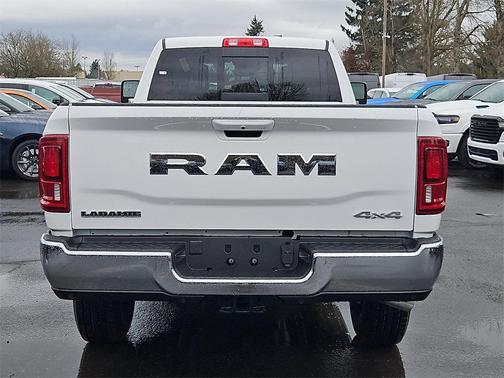 2026 RAM 2500 Laramie Crew Cab 4x4 8' Box