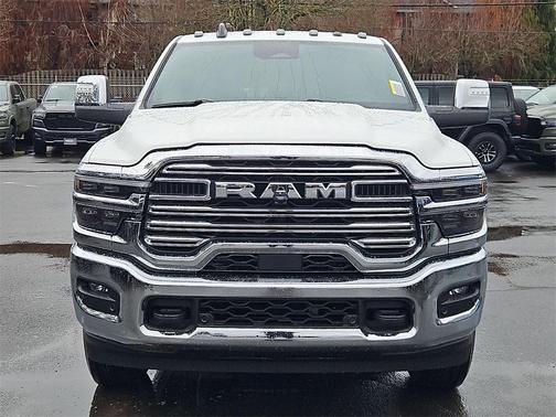 2026 RAM 2500 Laramie Crew Cab 4x4 8' Box