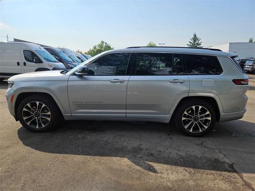 2023 Jeep Grand Cherokee L Overland