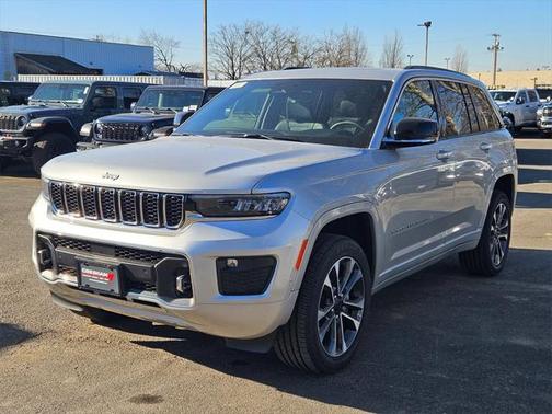 2025 Jeep Grand Cherokee Overland