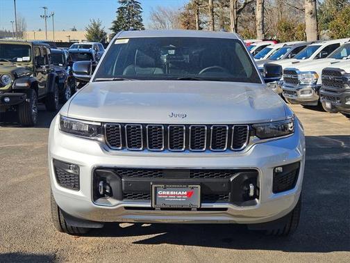 2025 Jeep Grand Cherokee Overland