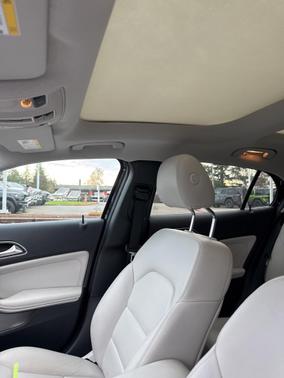 2015 Mercedes-Benz GLA-Class 4MATIC