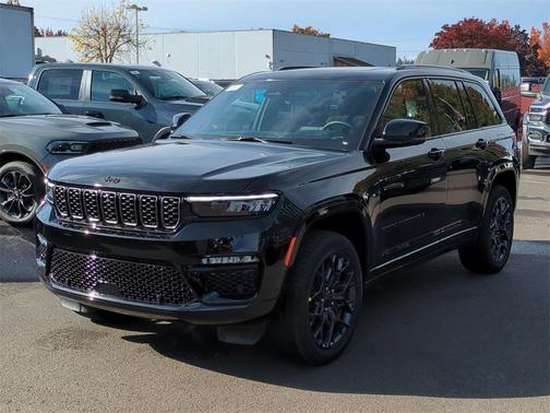 2025 Jeep Grand Cherokee Summit