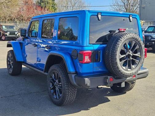 2025 Jeep Wrangler 4xe Sahara