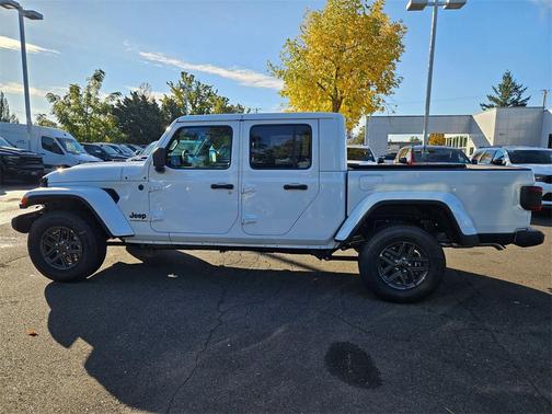 2025 Jeep Gladiator Sport S