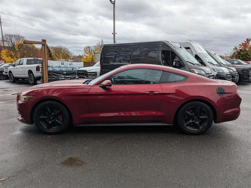 2017 Ford Mustang V6
