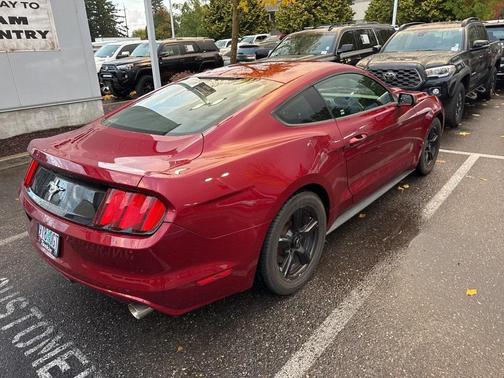 2017 Ford Mustang V6