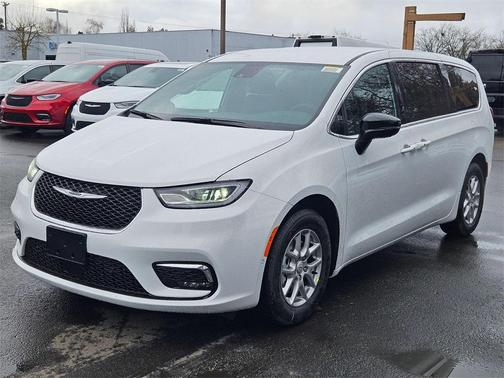 2026 Chrysler Pacifica L