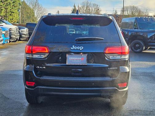 2020 Jeep Grand Cherokee Laredo