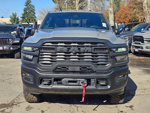 2026 RAM 2500 Tradesman Crew Cab 4x4 6'4' Box