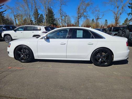 Ibis White 2014 Audi S8 4.0T