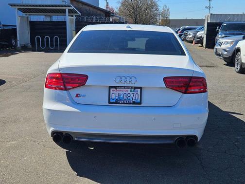 Ibis White 2014 Audi S8 4.0T