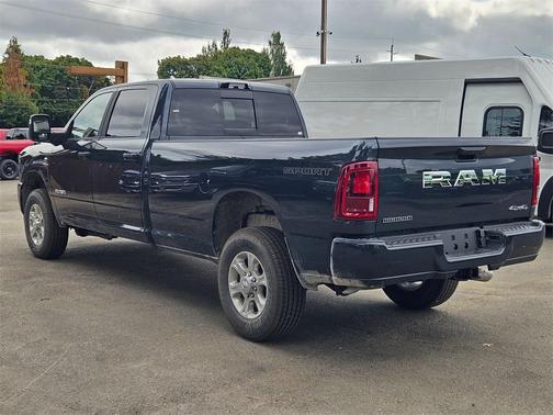 2025 RAM 2500 Big Horn Crew Cab 4x4 8' Box