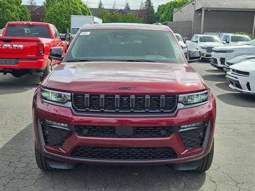 Velvet Red Pearlcoat 2026 Jeep Grand Cherokee L Limited