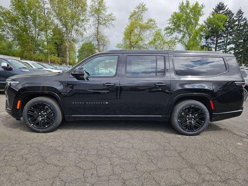 High Gloss Black 2026 Jeep Grand Wagoneer L Limited Reserve 4x4