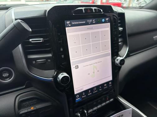 2024 RAM 3500 Big Horn Crew Cab 4x4 8' Box