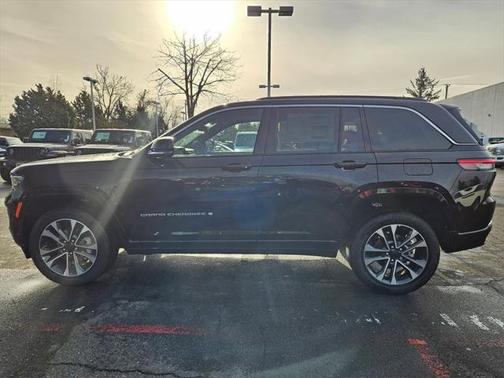 2025 Jeep Grand Cherokee Overland