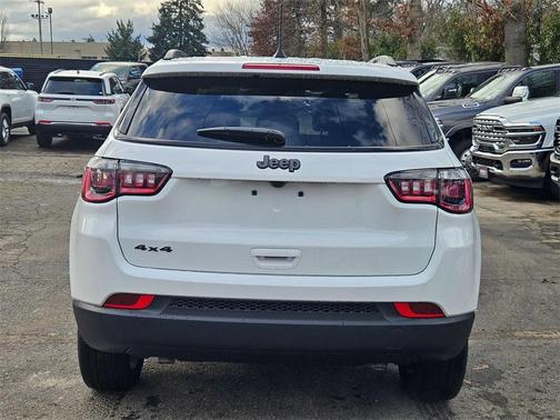 2026 Jeep Compass Latitude