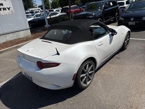 2022 Mazda MX-5 Miata Grand Touring