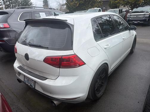 2017 Volkswagen Golf GTI 2.0T S 4-Door