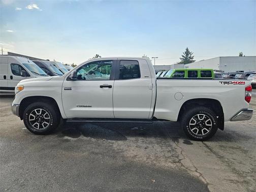 2014 Toyota Tundra SR5