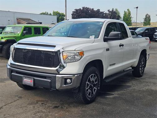 2014 Toyota Tundra SR5
