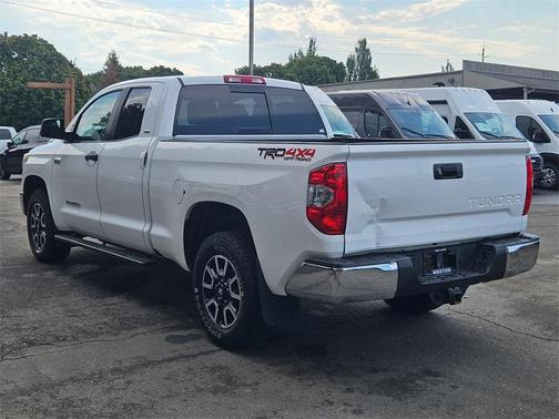2014 Toyota Tundra SR5