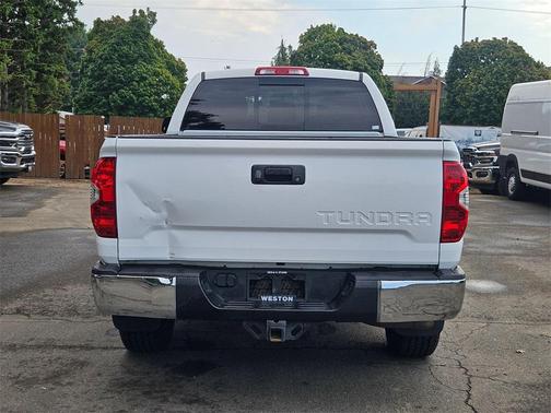 2014 Toyota Tundra SR5