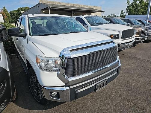 2014 Toyota Tundra SR5