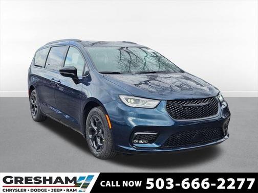 2025 Chrysler Pacifica Hybrid Premium S Appearance Pkg