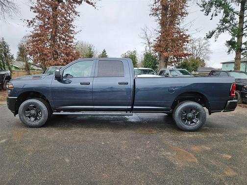 2026 RAM 3500 Tradesman Crew Cab 4x4 8' Box