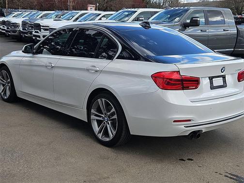 2017 BMW 330 330i