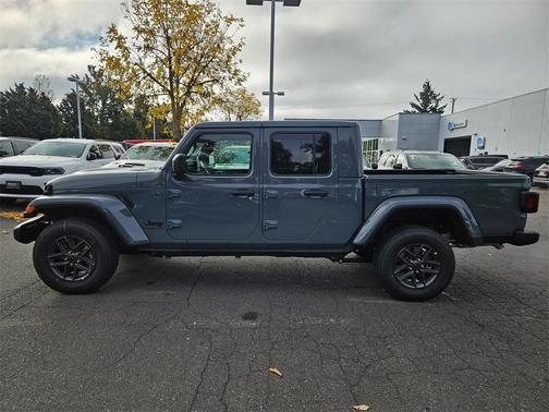 2025 Jeep Gladiator Sport S