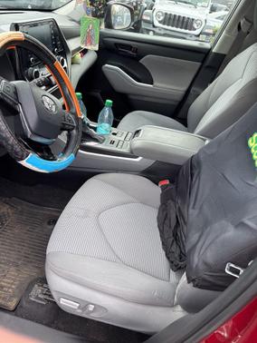 Ruby Flare Pearl 2021 Toyota Highlander LE