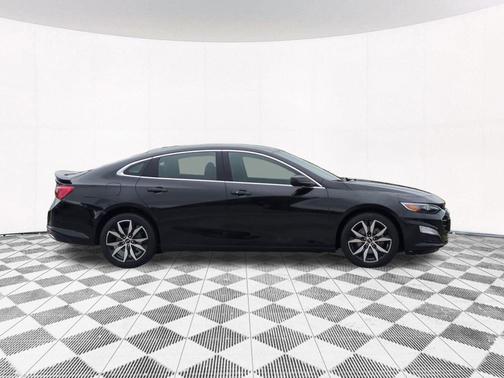 2022 Chevrolet Malibu FWD RS