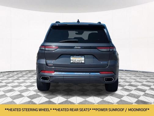 Baltic Gray Metallic Clearcoat 2023 Jeep Grand Cherokee Overland