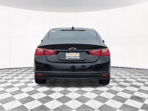 Mosaic Black Metallic 2018 Chevrolet Malibu LT