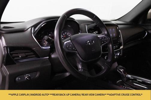 Iridescent Pearl Tricoat 2022 Chevrolet Traverse RS