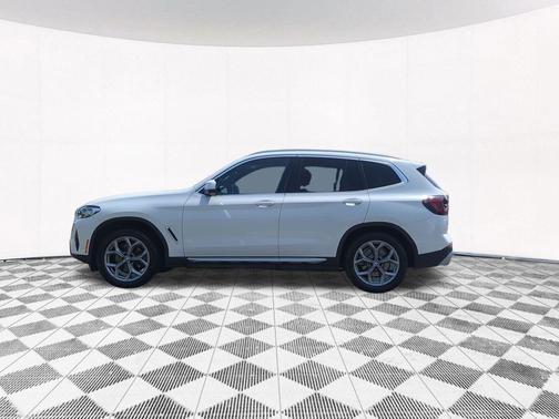 Mineral White Metallic 2024 BMW X3 xDrive30i