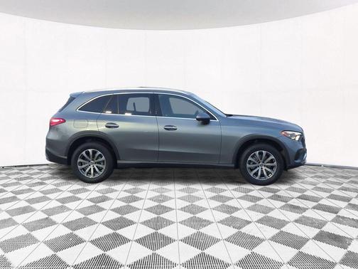 2023 Mercedes-Benz GLC 300 4MATIC