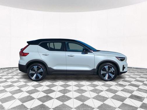 2023 Volvo XC40 Recharge Pure Electric Twin Plus