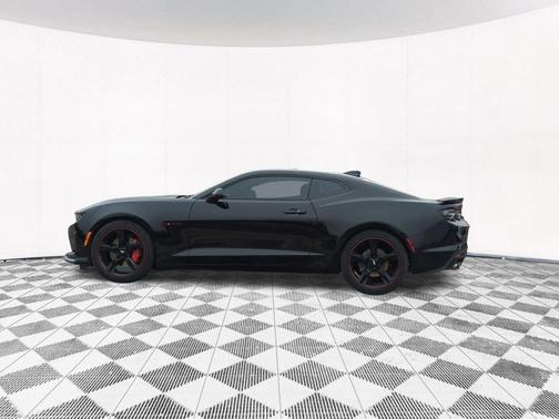 2022 Chevrolet Camaro RWD Coupe LT1