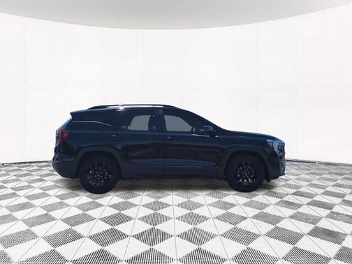 Ebony Twilight Metallic 2022 GMC Terrain SLE