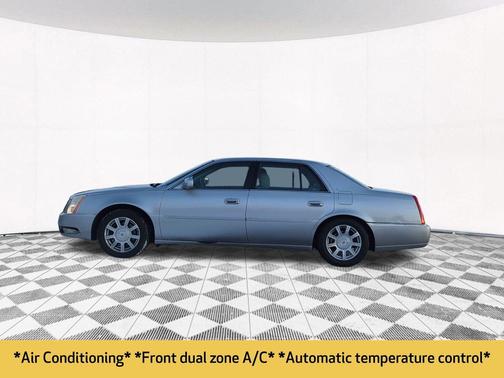 2008 Cadillac DTS Base