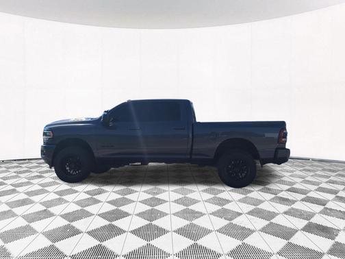Granite Crystal Metallic Clearcoat 2024 RAM 2500 Laramie Crew Cab 4x4 6'4' Box