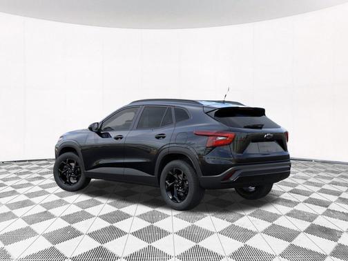 Black Metallic 2026 Chevrolet Trax LT