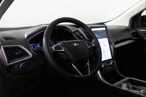 Black Metallic 2022 Ford Edge SEL