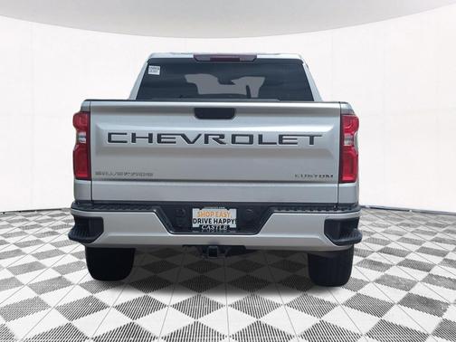 Silver Ice Metallic 2019 Chevrolet Silverado 1500 Custom