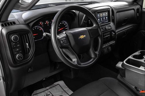 Silver Ice Metallic 2019 Chevrolet Silverado 1500 Custom